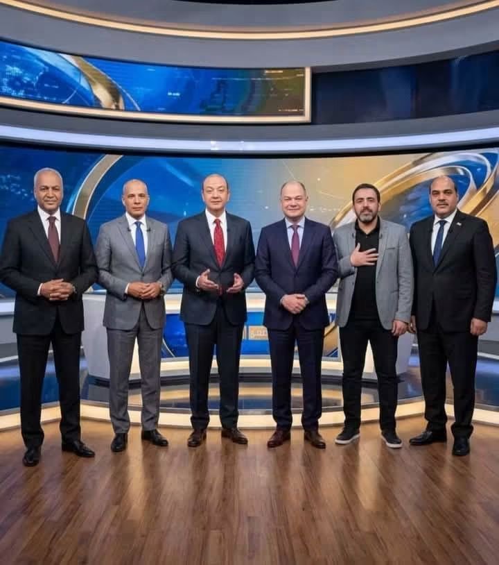 TurkyAbdel's tweet photo. اعطنى اعلاما بلا ضمير أعطيك شعبا من الحمير https://t.co/YS9SGDtt8R