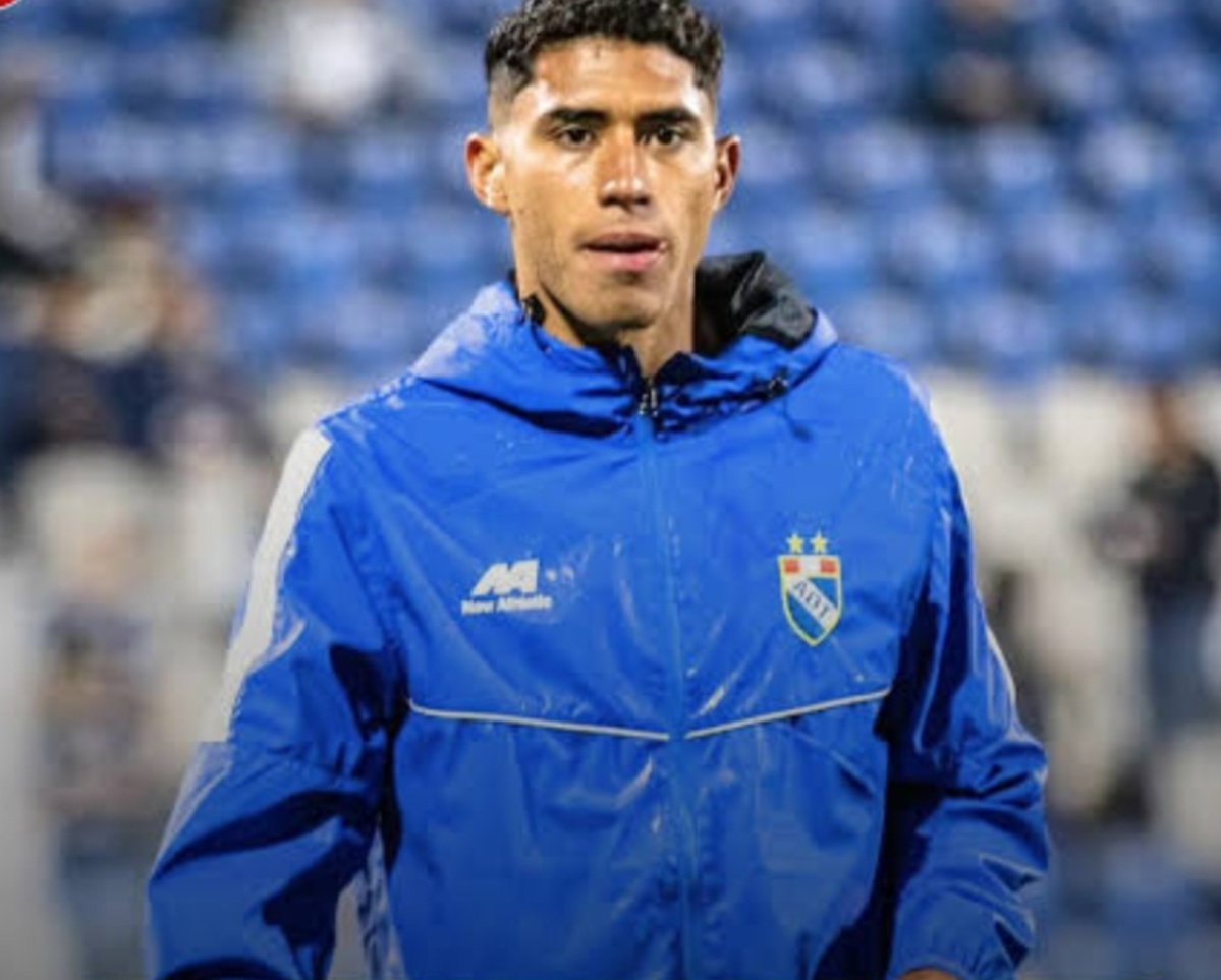 theatharis's tweet photo. Jhair Soto, futbolista de ADT, se aproxima a Alianza Lima. A pocas horas para el cierre del libro de pases, los 'blanquiazules' harán el último esfuerzo para cerrar las negociaciones por el 80% de su pase. Lo informamos hoy en 'Modo Fútbol'.  https://t.co/EFpy3fhAm9 https://t.co/AAHWvyHtTf
