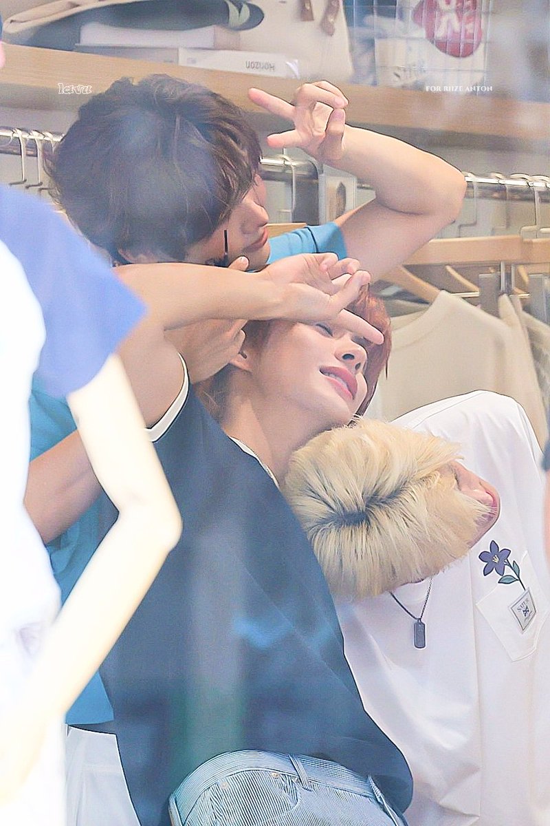 lavu321's tweet photo. 260811 SATUR  #ANTON #앤톤 #찬영 #アントン #RIIZE #라이즈 https://t.co/7R4J0Xv0aD