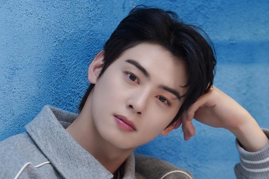 eunwootl's tweet photo. Cha Eunwoo has been offered to star in the drama Seorabeol Knife.

Seorabeol Knife is a new work directed by Jang Tae-yoo, who previously directed Bon Appétit, Your Majesty. 

Note: Seorabeol Knife is an independent project and not Season 2 of Bon Appétit, Your Majesty https://t.co/lobA0l5tWN