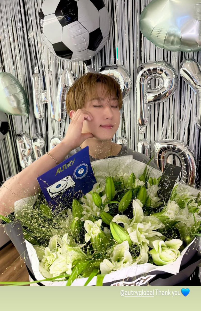 ChangbinGlobal's tweet photo. #Changbin's update on his personal Instagram stories (Jutdwae)

"@.Autryglobal Thank you 💙"

#CHANGBINxAUTRY
#창빈아_오늘도_따룽해 
#OurUltraGeniusChangbin 
#HappyChangbinDay https://t.co/MZkYxHtv1c