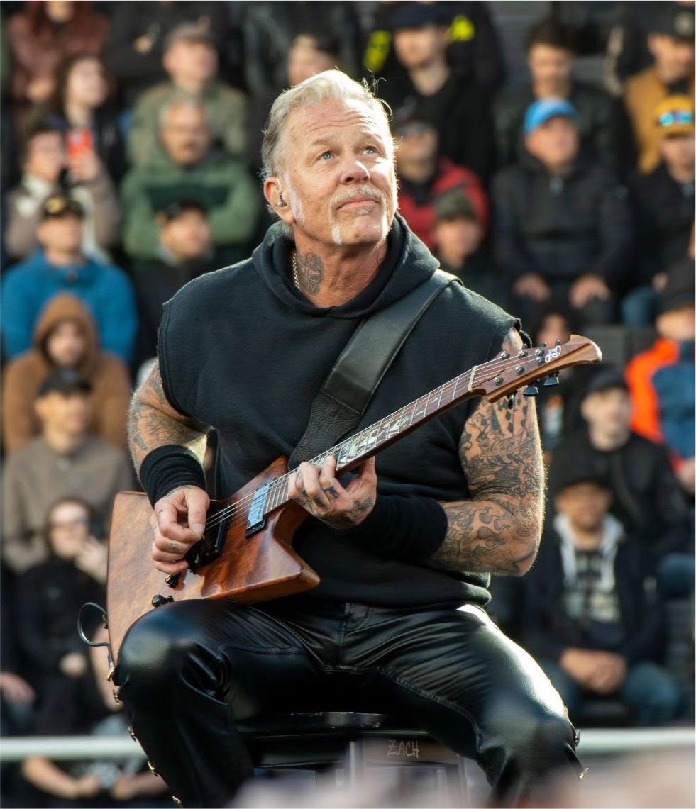 papahetfield81's tweet photo. If you could ask James Hetfield a question about the band, what would you ask? https://t.co/0skC8Vdn5r