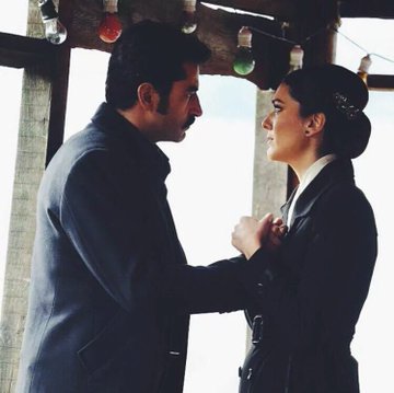 miss_rova's tweet photo. @birsenaltuntas1 #Kenani̇mirzalıoğlu #BergüzarKorel 👑
#ABI #Karadayı #MahFe
Ne güzel bir haber 🥳🎉 🎉
Kenan ve Bergüzar Yine efsanevi çift
Mükemmel bir seçim parlak yaratıcı bergüzar ✨ https://t.co/xblcc3dZQe