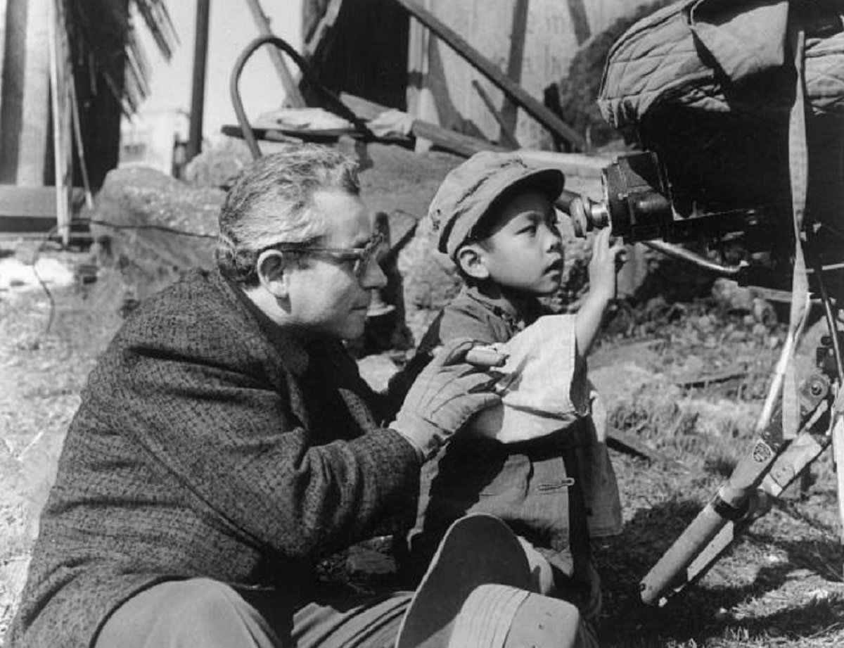 nave4000's tweet photo. 映画監督サミュエル・フラー(1912-97)は今日8月12日で生誕114年。
傑作『鬼軍曹ザック』↖『チャイナ・ゲイト』↗
『最前線物語』⇩
「我々の子供達が戦争など起こらない未来を過ごせるよう、もっと思いやりのある世界規模の考え方をするのが、この地球という名の小さな惑星に生きる人々の責務だ」 
https://t.co/YVAMAenIzh