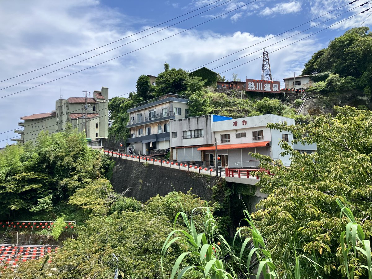 malphite_jng's tweet photo. たまには海もいいもんだ。昼間は暑くてレッサーパンダも溶けてた

#温泉むすめ
#熱川灯 https://t.co/bNiyOhm4tE