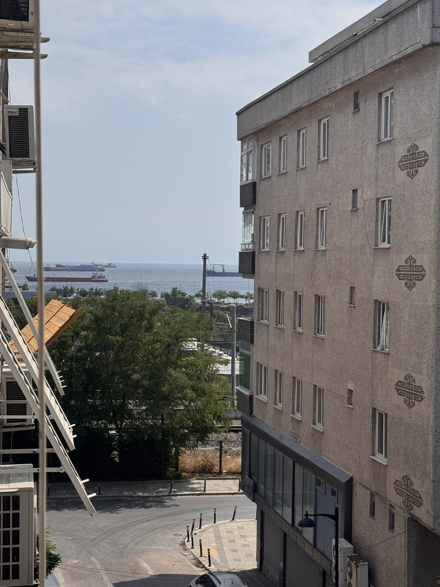 Unverinsaat's tweet photo. Büyükyalı ve Yedi Mavi projelerine komşu , Bakırköy Sahili ve Marmaray'a yürüme mesafesinde , denzi manzaralı konut projemiz çok yakında ... https://t.co/ckH6WD1azQ