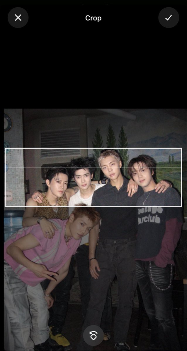 127blingy's tweet photo. BITCH GET UP😭😭😭😭😭😭😭😭 https://t.co/ZIsTNT92d2