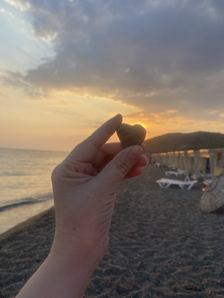 DlkFrt's tweet photo. En batıda güneş batarken 🌸 https://t.co/2lPU7CGlkp