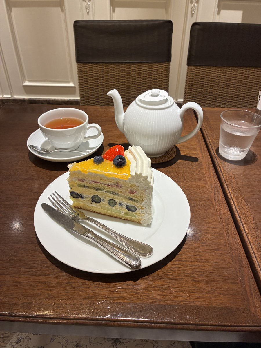 RikaF612's tweet photo. 最近の作品。天然石チャーム。😀💐✨ https://t.co/tFnpJTZQc7