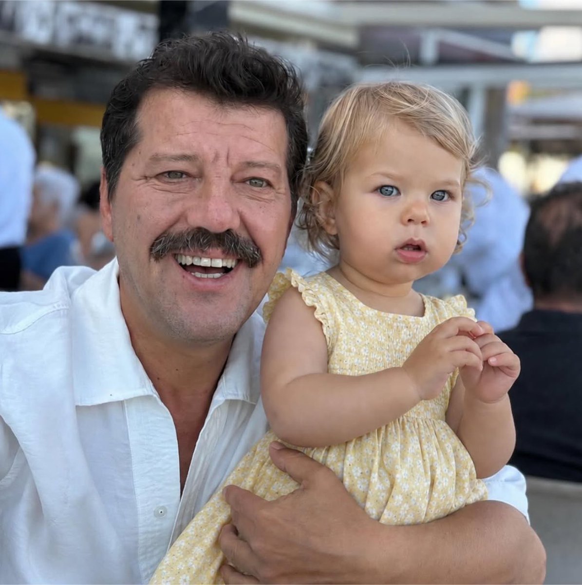 merymerss's tweet photo. ilker aksum’un kızının güzelliğine bakın maşallah ya tam bir cici bebe 🧿 https://t.co/85RyvFe481