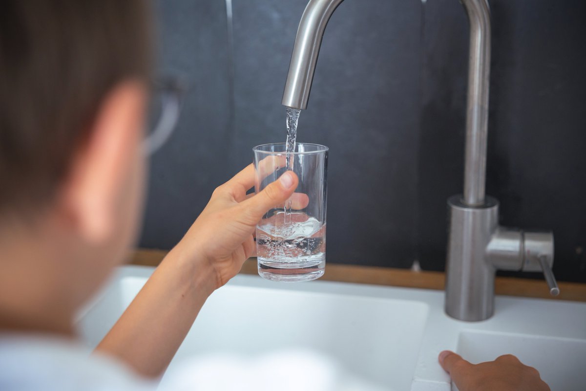 LorientAgglo's tweet photo. ⚠️ Crise sécheresse
💧 Lorient Agglo renforce son plan d’actions pour sécuriser l’eau du territoire:
🔹 aller au contact des usagers
🔹 suivre plus finement les consommations
🔹 adapter le fonctionnement du réseau
🔹 rechercher de nouvelles ressources
👉 https://t.co/jFEs8xsXUx https://t.co/PPbGRx5ET7