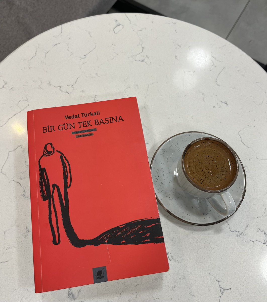 Mercan336's tweet photo. “ En iyisi doğaya karışmak,bir kaya olmak açık deniz kıyısında.. “

Bir Gün Tek Başına 
Vedat Türkali https://t.co/BPjMwCF0Oa