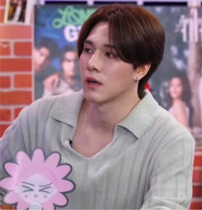skinanai's tweet photo. มาช่าอำพลมาก 😭😭😭😭😭😭😭

SKY NANI FANCON LIVEHOUSE

#GMMTVLiveHouse
#SkyNaniSToTheNFancon https://t.co/tUPSkxiwAl