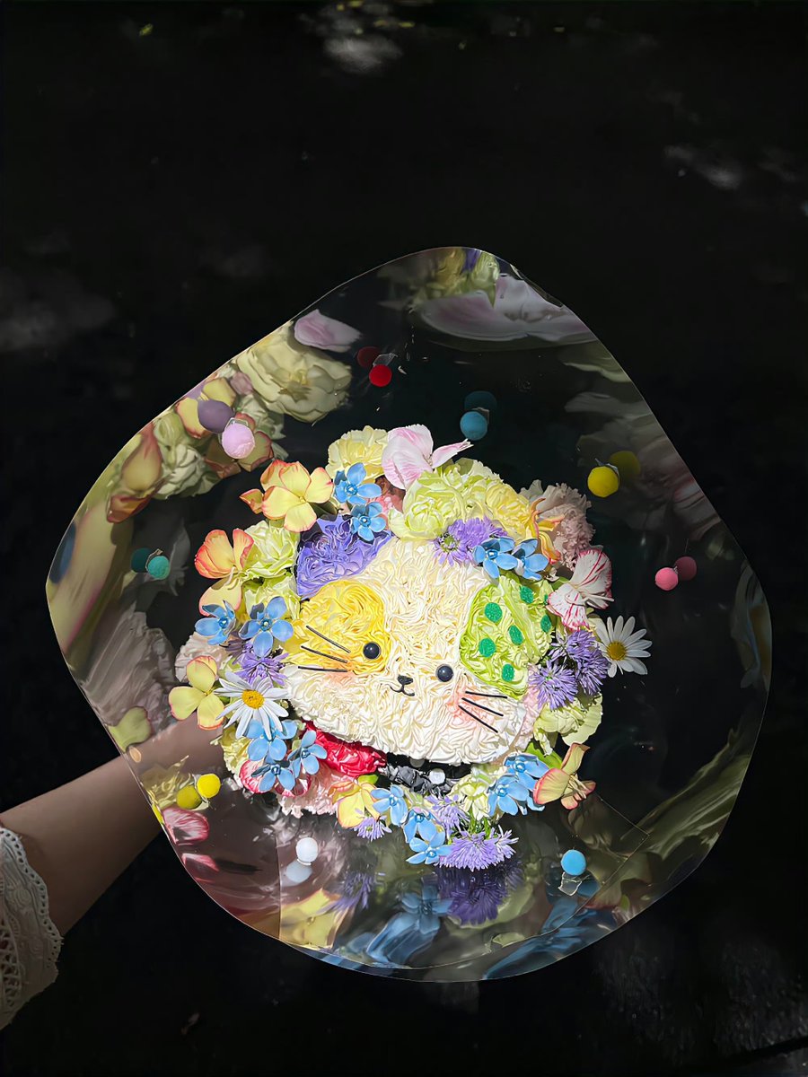 pongontour's tweet photo. Dancing brushstrokes, shimmering clay, and the quiet hum of creation—today’s art session turned ordinary moments into something magical. https://t.co/S0DckunmJ1