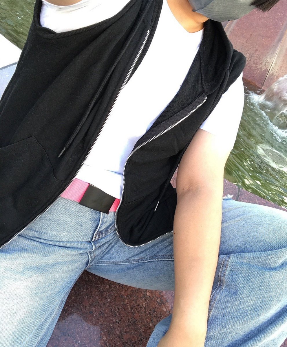 yam24999's tweet photo. Tag

ライブ衣装やパッケージ衣装やらを自作して珍装するタイプのオタクです。
ライブ後の余韻で繋がりタグ流しますのでこの人見かけたって方いたらぜひ仲良くなってください！

#RPで気になる人フォロー
#蒼井翔太
#蒼井翔太クラスタさんと繋がりたい
#ワンラボの余韻で繋がりたい
#ワンラボLIMITLESS https://t.co/COMus3rkgY