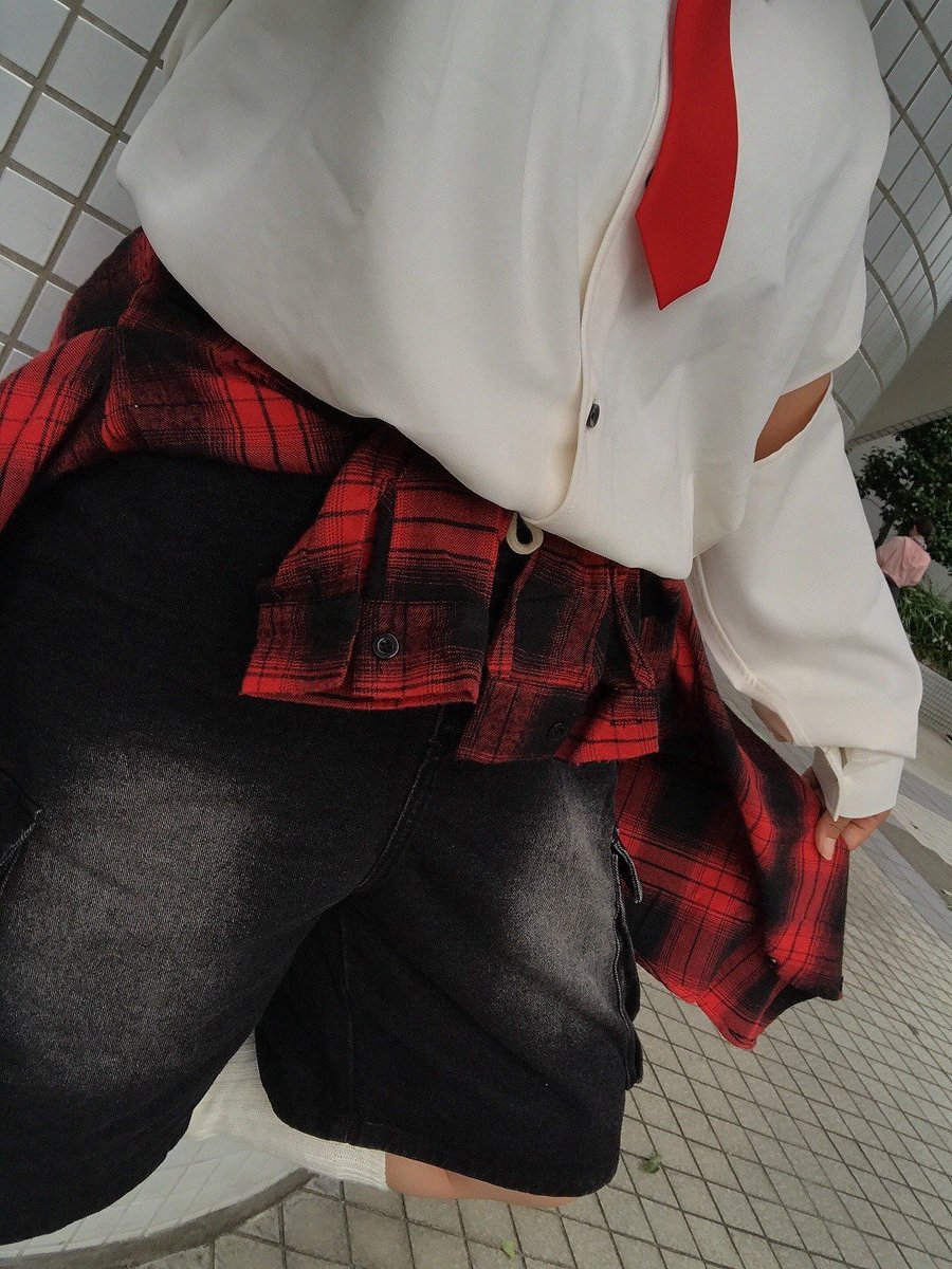 yam24999's tweet photo. Tag

ライブ衣装やパッケージ衣装やらを自作して珍装するタイプのオタクです。
ライブ後の余韻で繋がりタグ流しますのでこの人見かけたって方いたらぜひ仲良くなってください！

#RPで気になる人フォロー
#蒼井翔太
#蒼井翔太クラスタさんと繋がりたい
#ワンラボの余韻で繋がりたい
#ワンラボLIMITLESS https://t.co/COMus3rkgY