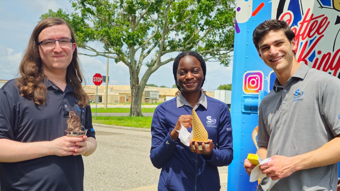 SSWhiteTech's tweet photo. Beating the summer heat with some well deserved ice cream 🌞🍦 https://t.co/Y3enobK8mP