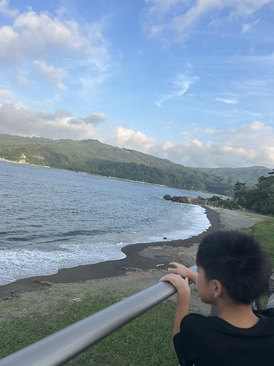 alcoholcamp's tweet photo. 台風来る直前の小岩井と宮古( ´∀｀)
帰りの高速は事故渋滞にハマって９時間

楽しいはずの連休で事故はお気の毒です

水難事故も各地で毎日ニュース

日頃海や川で遊んでる私からしたら本当に気をつけてほしい

川は一歩先で30センチ以上深くなったり
海は離岸流でサーファーですら流されます https://t.co/slaFsvBOUm
