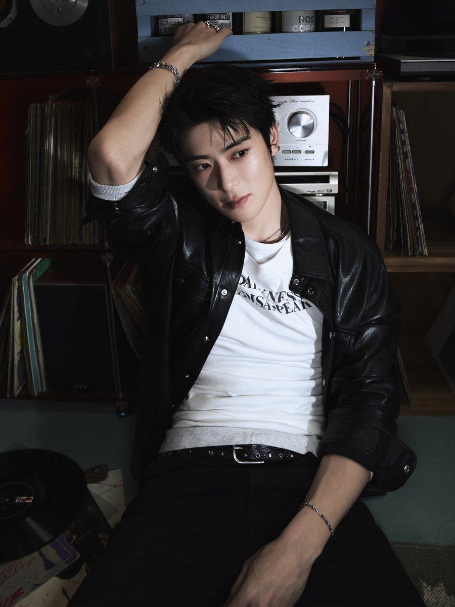 NCTsmtown_127's tweet photo. ASSEMBLE! #JAEHYUN

NCT 127 【BLINGY - The 7th Album】
➫ 2026.08.24 6PM (KST)

📟 https://t.co/m1E130m79F
💿 Pre-save&amp;order
https://t.co/uRweNf0ubh

EVERYTHING, ALL AT ONCE, NEO
https://t.co/MQXT0hSFYG

#NCT127 #BLINGY
#NCT127_BLINGY
#NCT_10TH_ANNIVERSARY https://t.co/aZprJnJ62D