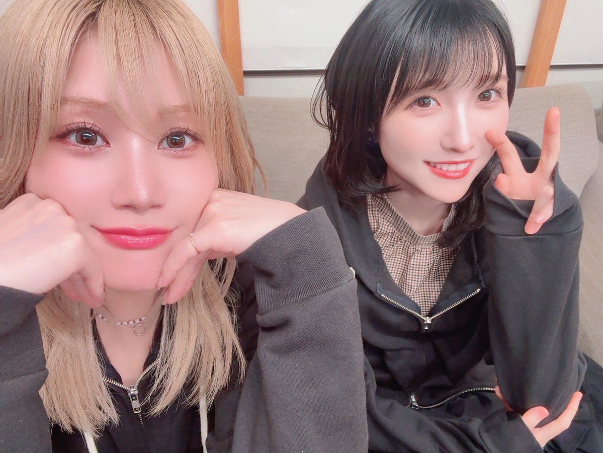 eriii_musicinfo's tweet photo. 『死ぬ事以外かすり傷だろ🫵😡』と、
ズバッと言えるりかさんはやっぱり凄い人です😂私はちょっとの事で致命傷。ｼﾝｶﾝｾﾝｽｺﾞｸｺﾜｲ🍨

次回は新コーナー『究極の２択』！

番組Xでアンケート実施しますので
ぜひご参加お待ちしております〜！

#推しゃぶり https://t.co/2uFNxEKNjA