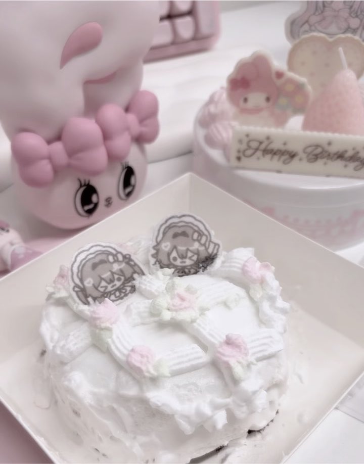 youcallmeberry's tweet photo. ֯  ۪ 𓊆ྀིぼたんのお誕生日᧔ෆ᧓֯ ݁ ۪ https://t.co/DrdFJdUxPZ