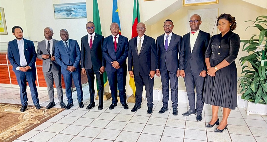 AnapexRdc's tweet photo. Une délégation multisectorielle de la RDC, conduite par le Pr. Henry Gerendawele, DGA de l’ANAPEX, est en mission du 3 au 12 août 2026 sur le corridor Douala–Bangui–Zongo, avec pour objectif d'identifier les obstacles au transit et aux échanges.
#ANAPEX #Exportations #CEEAC https://t.co/YnfHlDAGjz