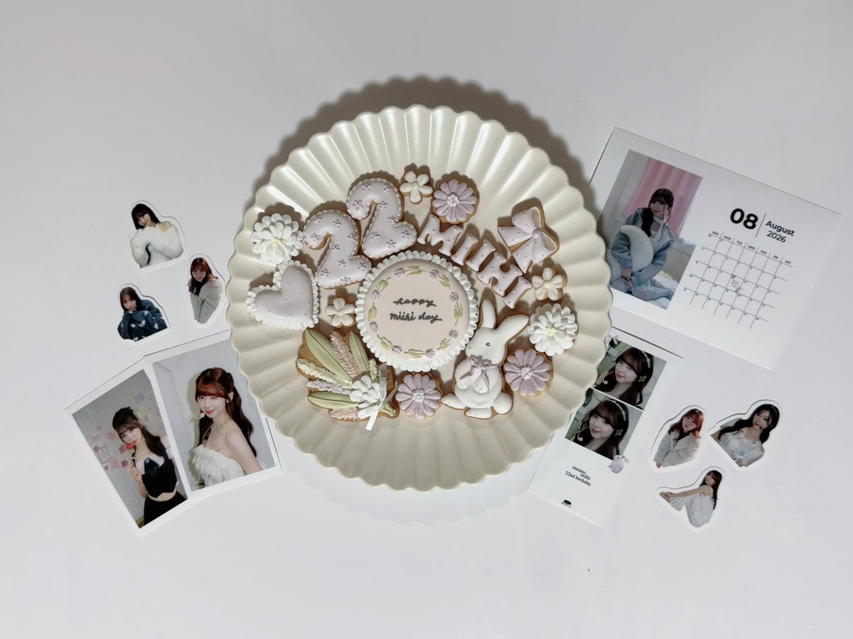 __sm38's tweet photo. 22歳のお誕生日おめでとう⟡.·
みいひちゃんの笑顔と愛嬌のおかげで毎日幸せです♬♡
アイドルになってくれてありがとう𝜗𝜚
みいひちゃんの好きなお花のかすみ草を入れた花束も作ってもらったよ✿.·
みいひちゃんにとって22歳も幸せでありますように✮⋆꙳
#私たちのプリンセスは未光
#HappyMiihiDay https://t.co/wGxkyBTeXm