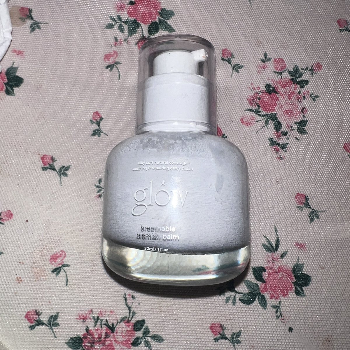 imnoturbarbiee's tweet photo. glow breathable blemish blam #white
70%+ 300บาท

#ส่งต่อคสอ #ส่งต่อเครื่องสำอาง #ส่งต่อ #เครื่องสำอางค์มือสอง #ส่งต่อคสอมือสอง #sanrio #ส่งต่อซานริโอ้ #ส่งต่อsanrio #glow https://t.co/KgSjhCAR2H