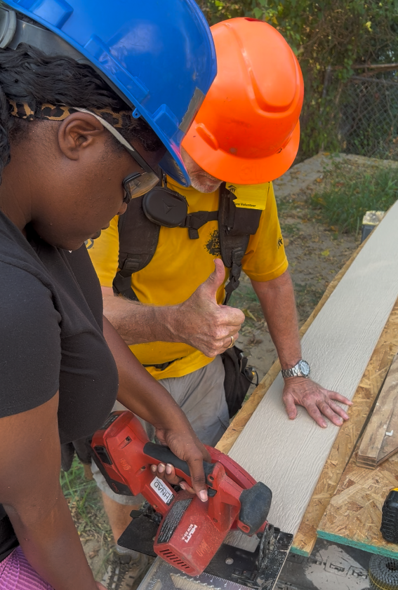 sernational's tweet photo. SER YouthBuild Dallas, based in Oak Cliff, has partnered with Dallas Area Habitat for Humanity @DallasHabitat to build affordable housing in Dallas County!

For eligibility criteria and more information, visit: https://t.co/yVQVSQWeAX https://t.co/LIV9hVA1Ic