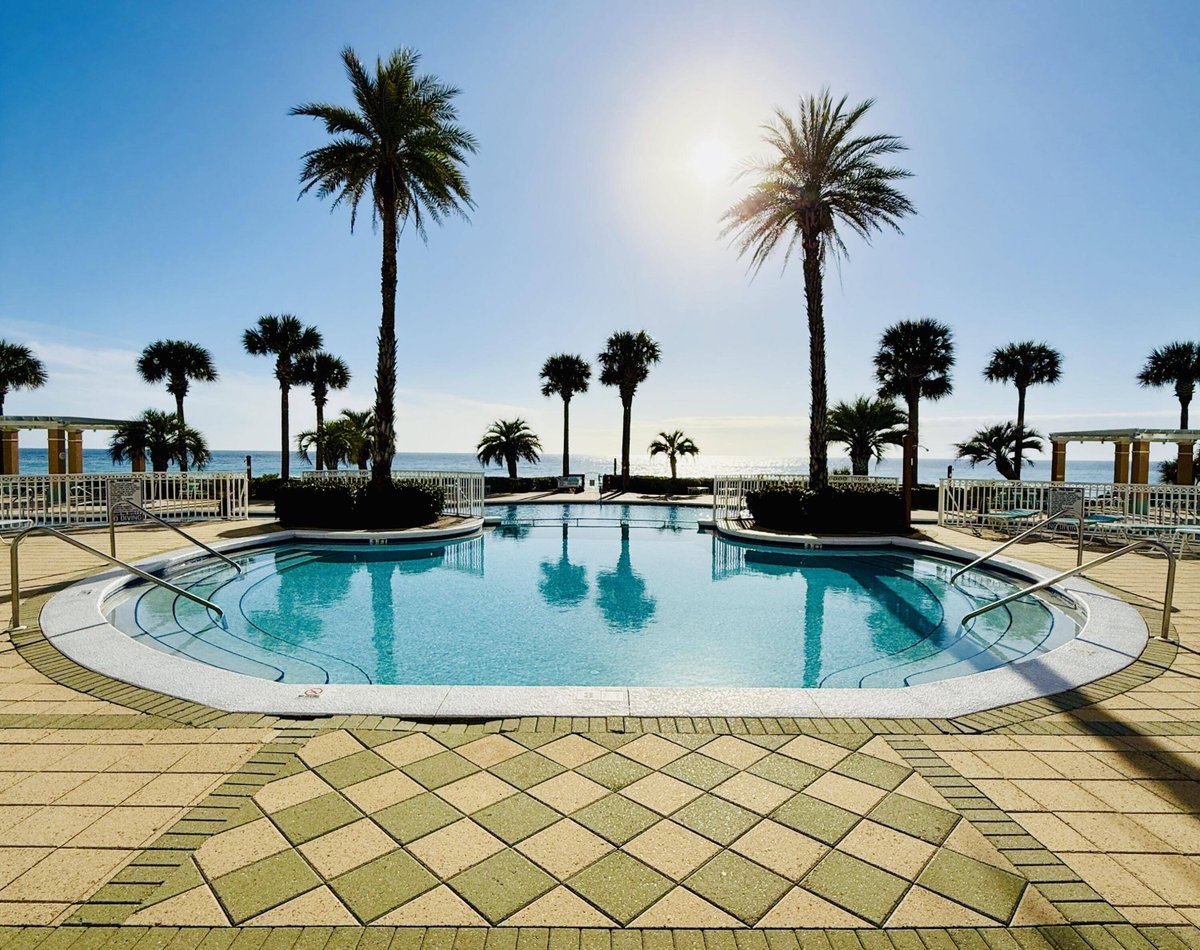 KayJRealtorFL's tweet photo. 🔥 Big News! This rare Gulf-front penthouse is now under $2M! 🌴 Fully furnished with 5BR/4BA, private heated pool &amp; spectacular Emerald Coast views! 👇
https://t.co/bszhHQuF0n

#PriceImprovement #EnSoleil #BeachfrontProperty #ScheduleAShowing #KaySellsPCB #LPTrealty https://t.co/cilSR97cOi