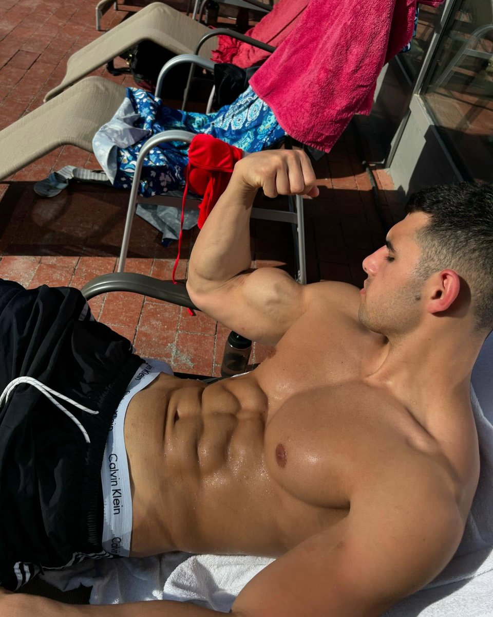 Alpha0OH's tweet photo. 😈🤑🐷 https://t.co/e88kdKfWBd