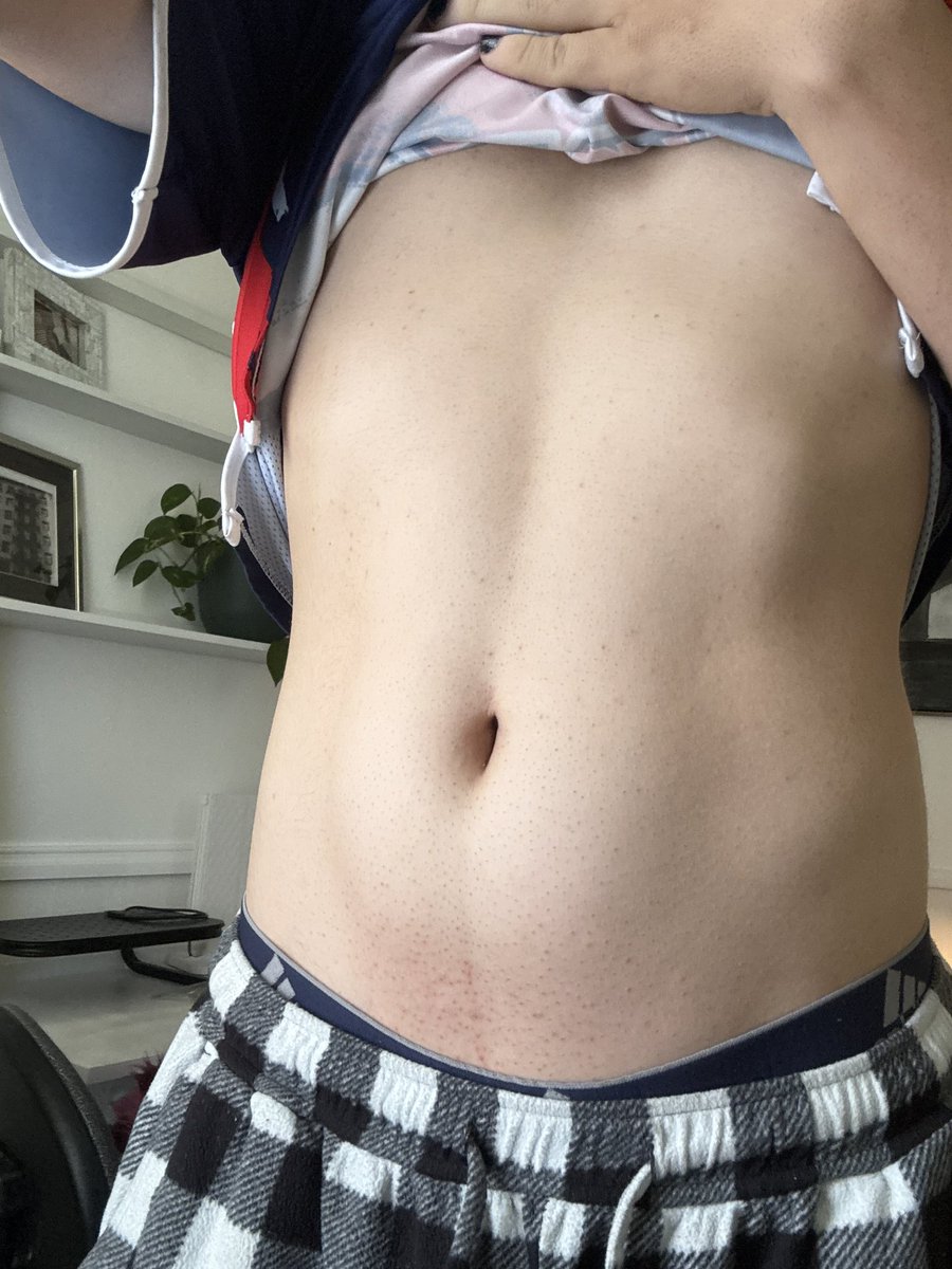 bunnybitez__'s tweet photo. Quick twink tummy post (will post paws later) https://t.co/ougaMjpP4Z