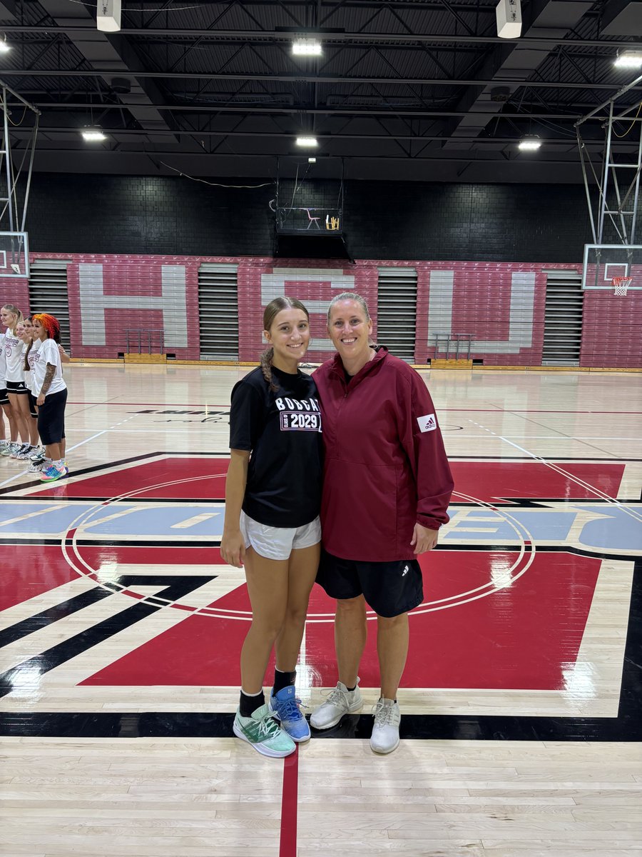 HarperHart2029's tweet photo. Thank you @JThomasCoach, @ReddiesWBB, and  @CoachJacobLux for a great camp! Thank you for the feedback. See ya next time 🏀 https://t.co/nAOJbaql4M