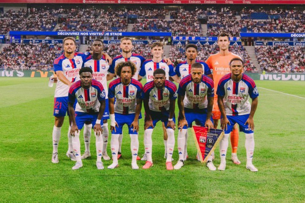 LesFansGones's tweet photo. 🚨 MI-TEMPS !

L’OL a livré une prestation convaincante malgré quelques frayeurs. ❤️🦁💙

Le score est logique et le Sparta devra encore jouer à 10 jusqu’au coup de sifflet final. 🔥

Avez-vous aimé ces 45 minutes ?

#TeamOL #OLSparta https://t.co/LL6dLDDKj9
