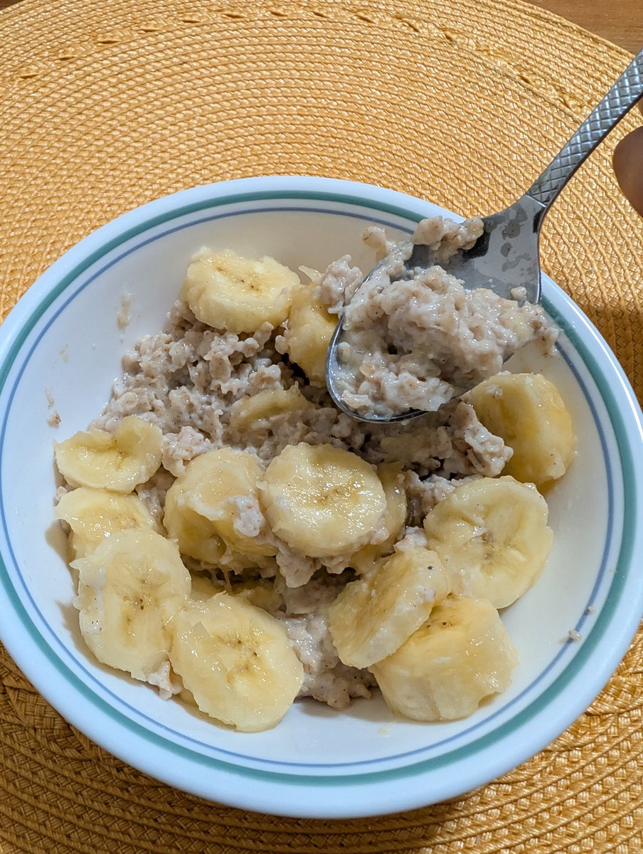 SaxyPretender's tweet photo. Bone apple tea or whatever it is they say https://t.co/2Jvnym5Yce