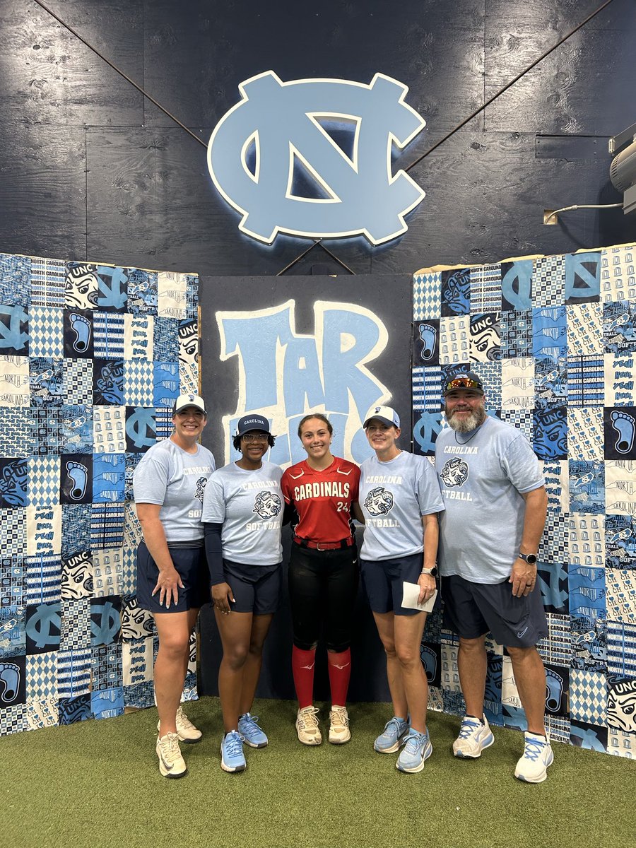 MadelynnBeckham's tweet photo. Had a great experience at the Tarheel Prospect Camp. It was great learning from the coaches and current players. 
@UNCSoftball 
@coachmegsmith 
@c_lyon22 
@Coach_HCole 
@Laurinwatts 
@coachkiwij 
@CardinalsNatl https://t.co/FhazA8jURO