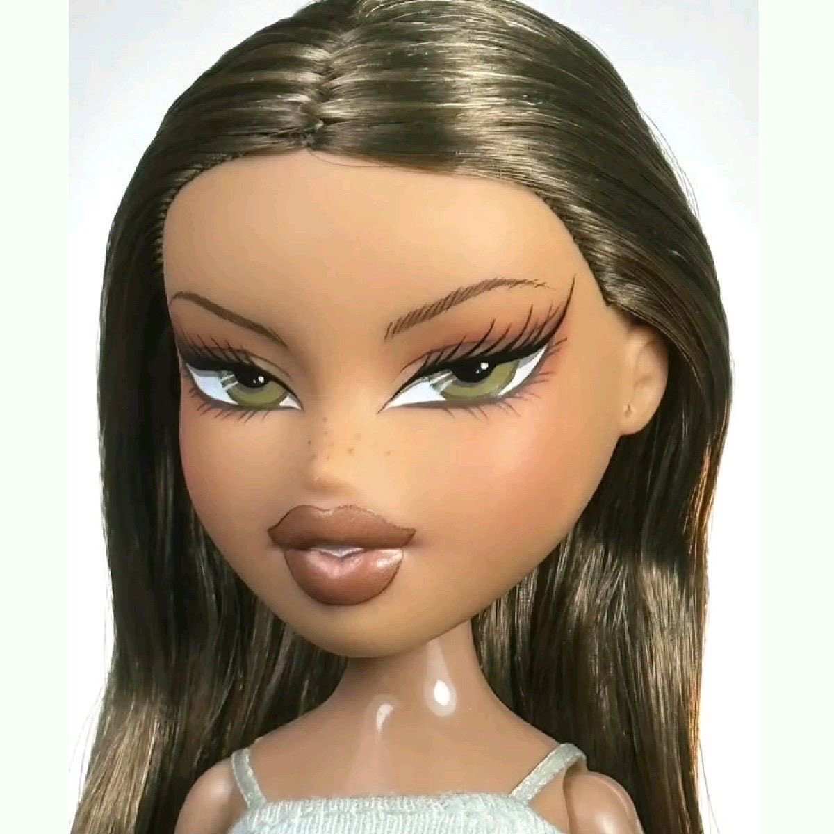corefouritis's tweet photo. kayda this is a bratz dollface gworl 💅🏾🍸 https://t.co/cCFafHtfvI
