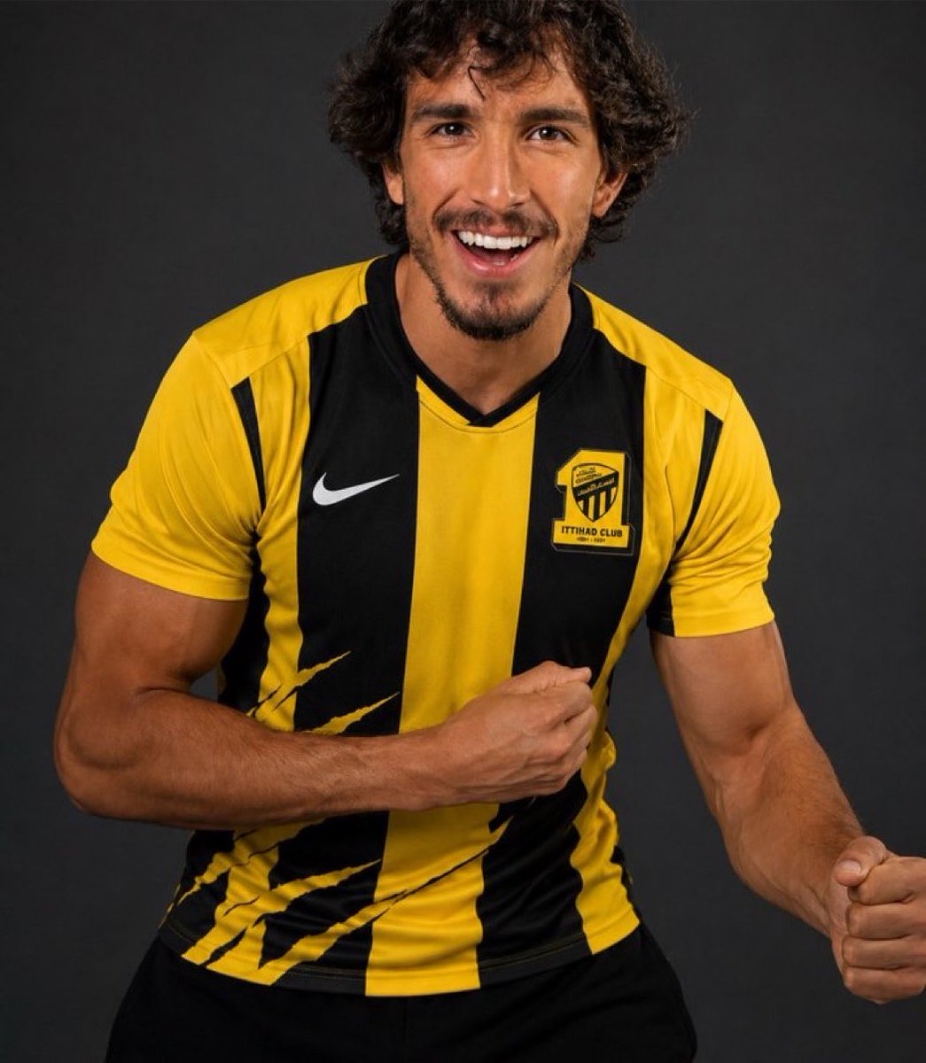 iM0H6's tweet photo. شكرًا يارجال 💛💛 https://t.co/o1sOE4ICjK