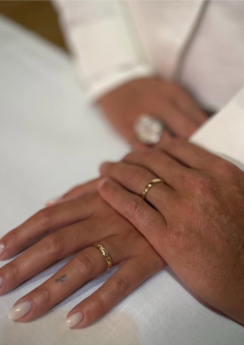 InternetH0F's tweet photo. Cristiano Ronaldo and Georgina Rodríguez are now married 💍 https://t.co/jqSmYZdlve