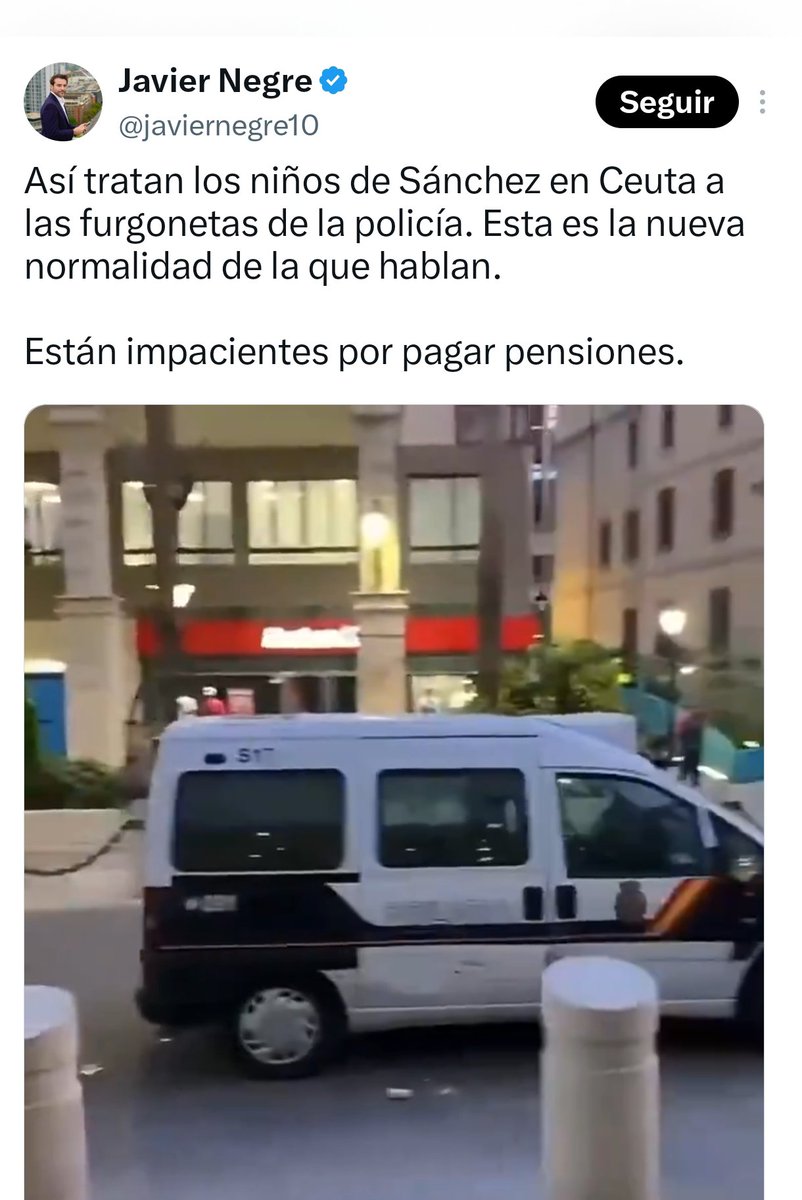 JulianMaciasT's tweet photo. Negre como cada día difunde bulos para generar odio. Hoy ha difundido un vídeo de 2021 intentando hacerlo pasar por actual.
Por cada mentira debería pagar una multa o una nueva condena.
De momento le sale rentable ser un profesional de la mentira. https://t.co/T5h06X5iAi