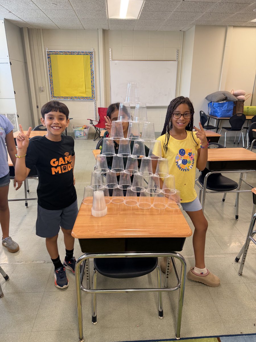 RCSDNYS's tweet photo. 📚 Just because it is summertime does not mean the learning stops! An average of 150 students from across the District spent four weeks at School No. 12 for Lit Camp and Math Camp. The first day will be here before we know it, and our students are READY! 🍎 

#ONERCSD https://t.co/Qm72cNZbSA