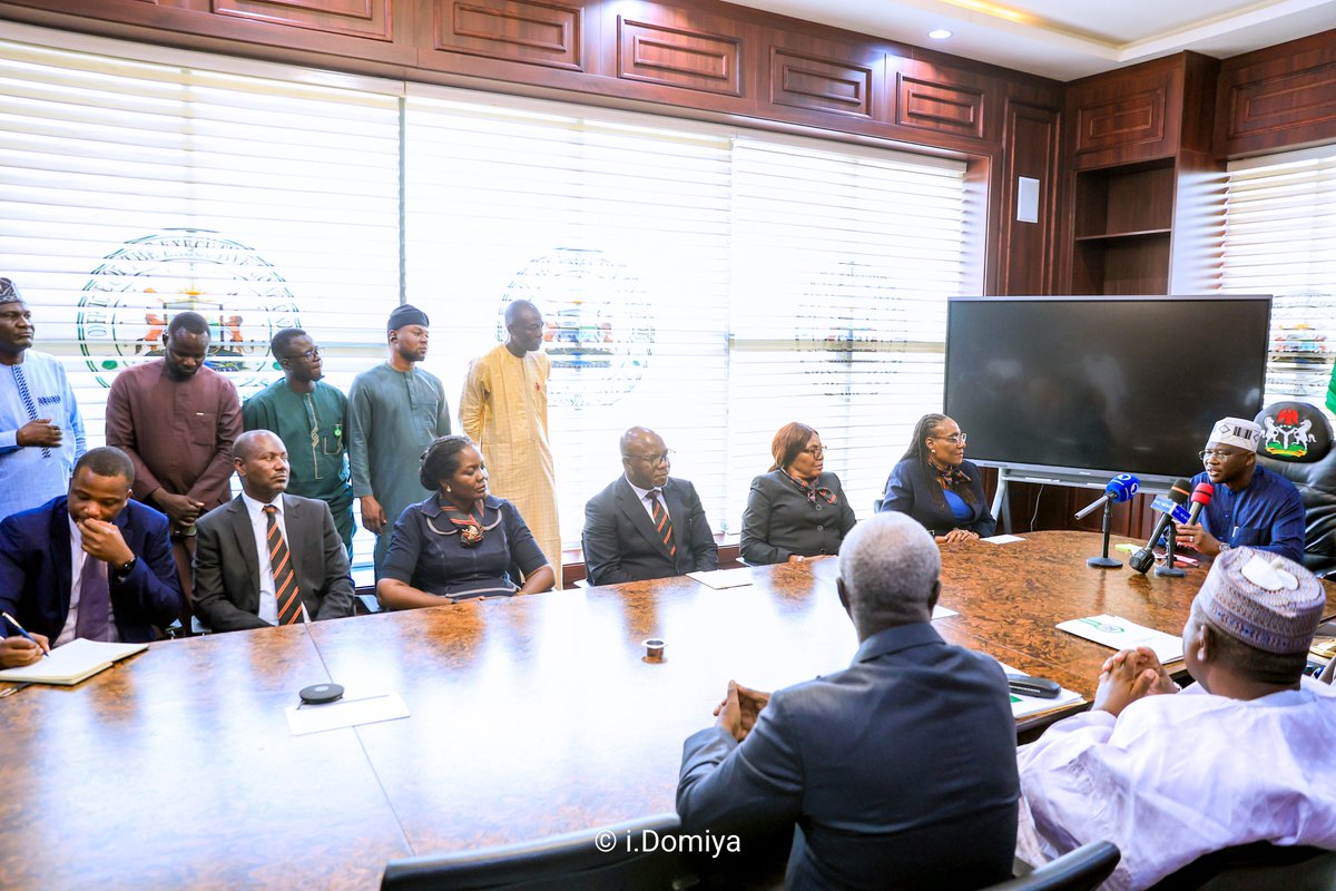 GovernorAUF's tweet photo. Today, I received the Director-General of the Nigerian Law School, Dr. Olugbemi Sola, and her delegation at the Government House, Yola.

We discussed the development of the Yola Campus and practical steps to improve its infrastructure, power and water supply. Our administration will continue to support the campus and ensure it meets the needs of students and staff.
