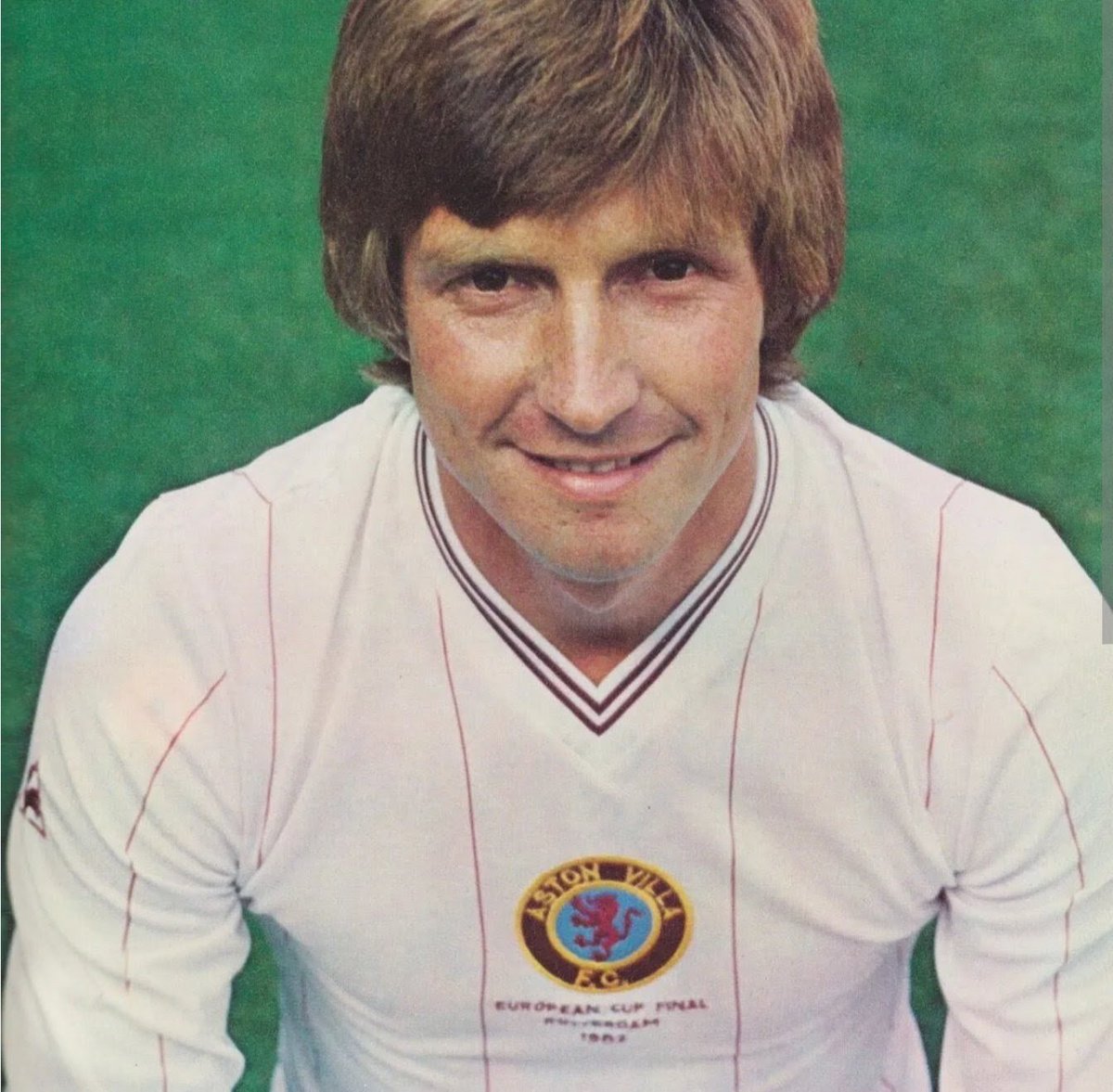leighowl's tweet photo. @80s90sfootball Kenny Swain https://t.co/HkPUOnFV8Q