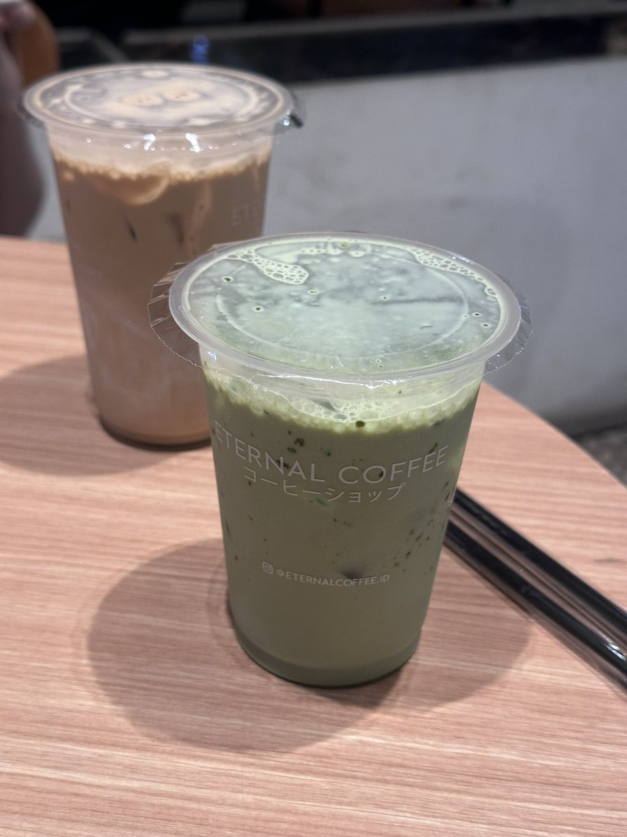 radooonim's tweet photo. sehari 2x matcha haha https://t.co/CfxRv1Hv6p