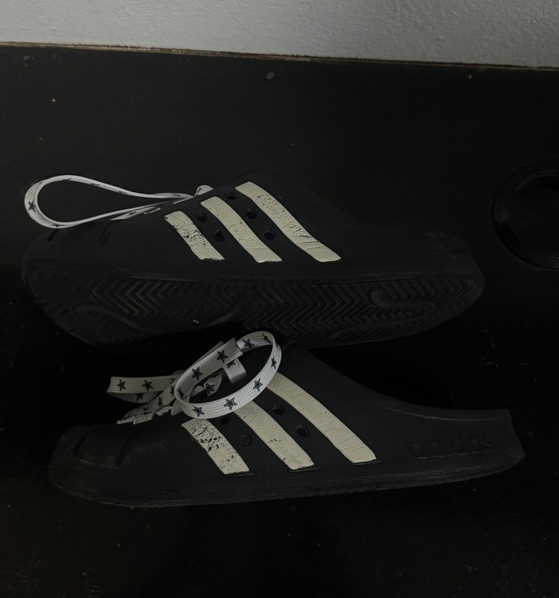 iigusedfromdude's tweet photo. #ส่งต่อ adidas clog สีดำ🖤
- sz. 24.5 cm (38-39)
-สภาพตามการใช้งาน เอาไปทำความสะอาดใหม่ขึ้น
🖤 ส่งต่อ 350 ส่งฟรี (shop 1000+)
#ส่งต่อ #ส่งต่อadidas #adidasclogs #adidas #clog #รองเท้ามือสองของแท้ #รองเท้ามือสอง
#adidas https://t.co/53fSTHbnGE