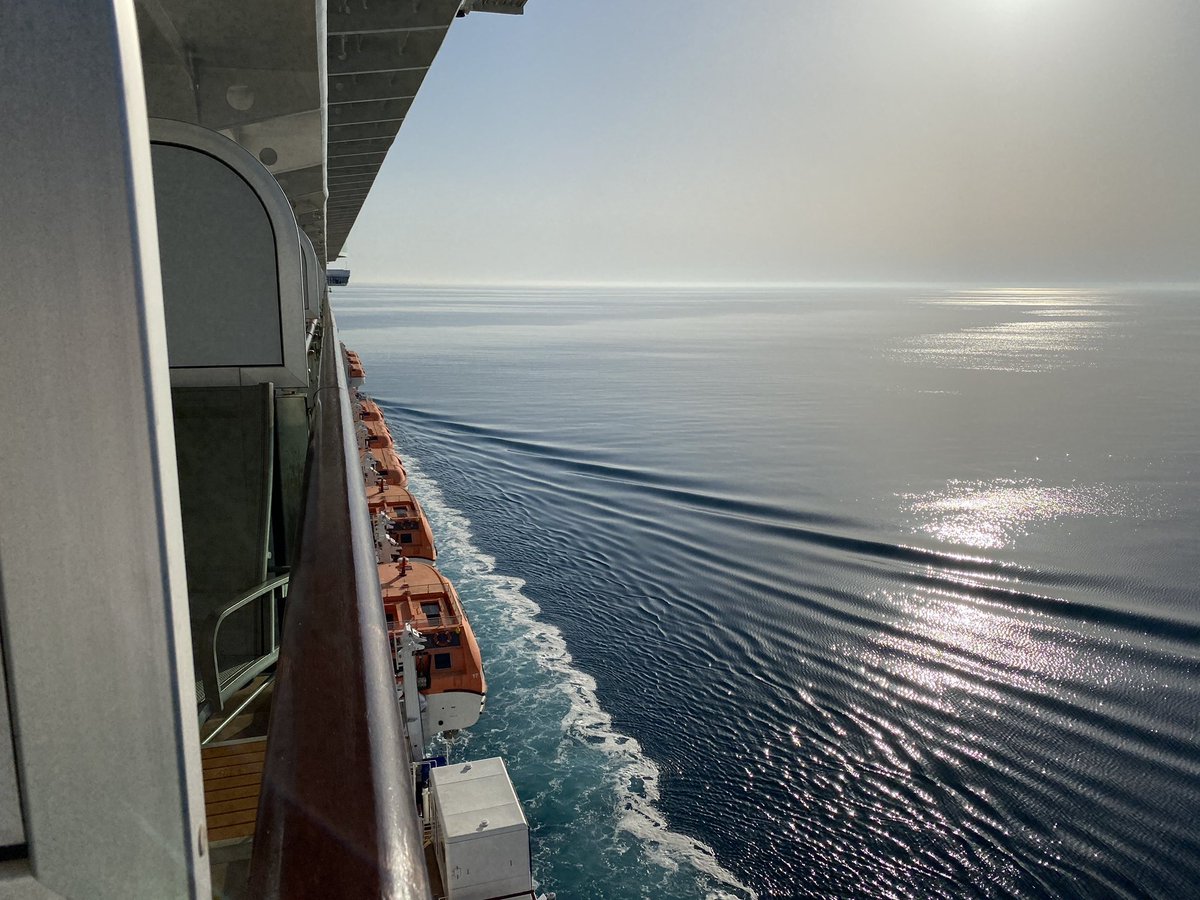 Scotsonaship's tweet photo. @cruiselifestyl A5) never be rude to the staff #cruisehour https://t.co/3HyVBXDJcY