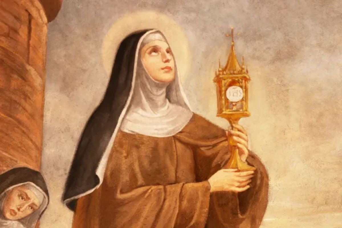 LaMarianos's tweet photo. Gloriosa Santa Clara de Asís, ruega por el eterno descanso de todos los fieles difuntos, y especialmente por los que llevaron tu nombre https://t.co/iH7CTitwjF
