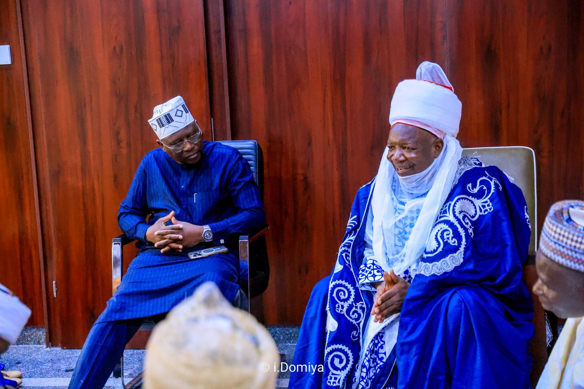 GovernorAUF's tweet photo. Today, on behalf of the Adamawa State Government, I congratulated the Paramount Ruler of Ganye Kingdom, HRM Alhaji Adamu Sanda, on his appointment as Chancellor of Taraba State University.

I appreciate my brother, Governor @GovAgbuKefas, for this recognition, which reflects the strong bonds between Adamawa and Taraba. I wish the monarch success in his new role.