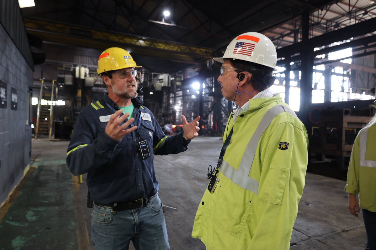 SenatorHagerty's tweet photo. Thank you to CMC for hosting me, along with the rest of the Knoxville delegation, on an impressive site tour of one of Tennessee’s great manufacturers. 

CMC produces more than 600,000 tons of steel to supply critical material for roads, highways, bridges, and commercial buildings. 

Thank you for your dedication to helping strengthen Tennessee’s economy while supporting a resilient domestic steel supply chain.