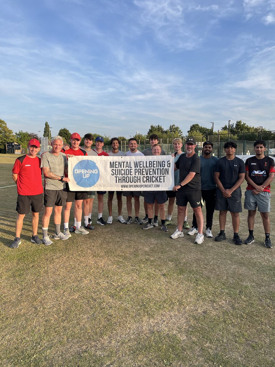 OpeningUpCC's tweet photo. Good to be with @Liverpool_CC this evening ☀️ 🧠 🏏 https://t.co/hYs7ersqS9